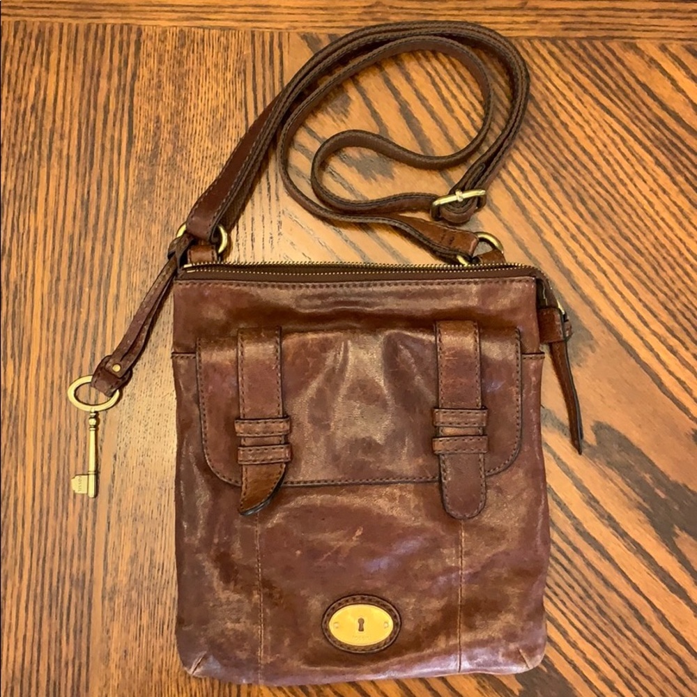 Fossil Small Brown Leather Cross Body with Pockets